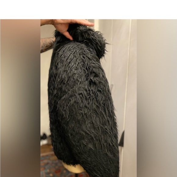 BALENCIAGA  RUNWAY FOX FUR CROP STYLE SIZE 52 unisex - Picture 5 of 9
